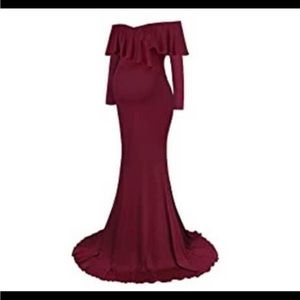 Medium Longsleeve Burgundy Maternity dress